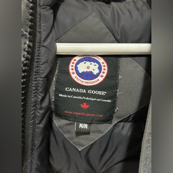 Canada Goose Woman’s Gray Jacket as is - Picture 6 of 11